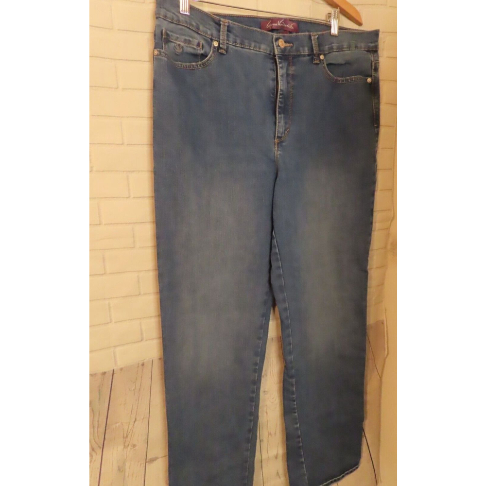 Size 16 Gloria Vanderbilt Stretch Blue Jeans Amanda 28" Inseam